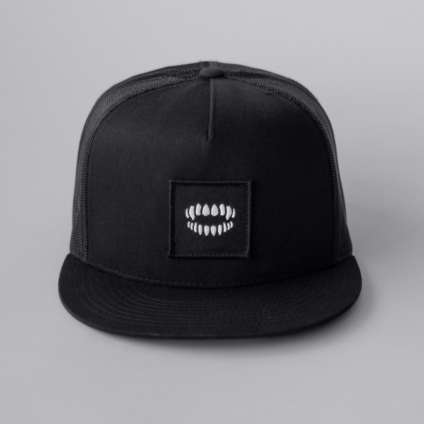 Chomp Trucker [Black]
