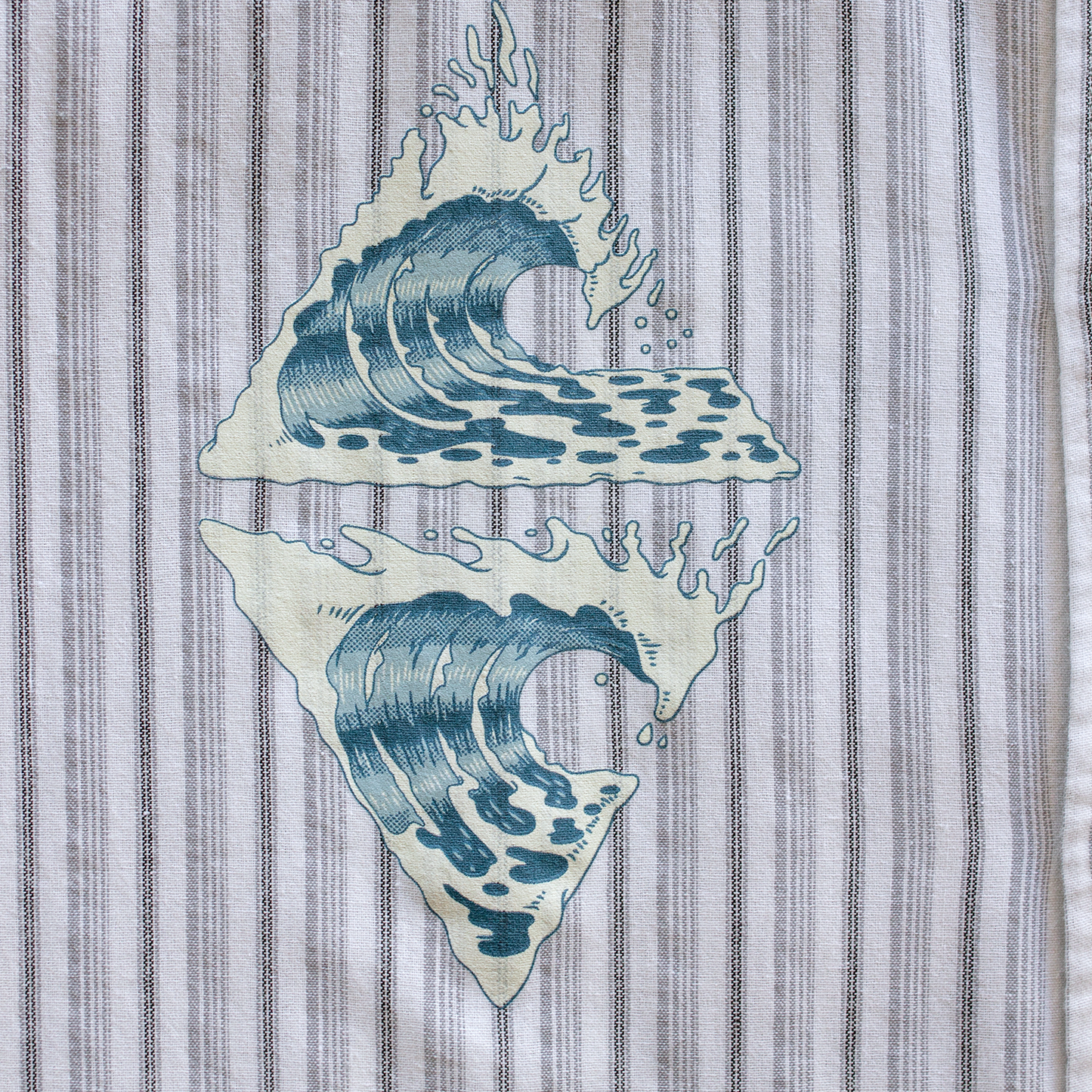 Waves Woven