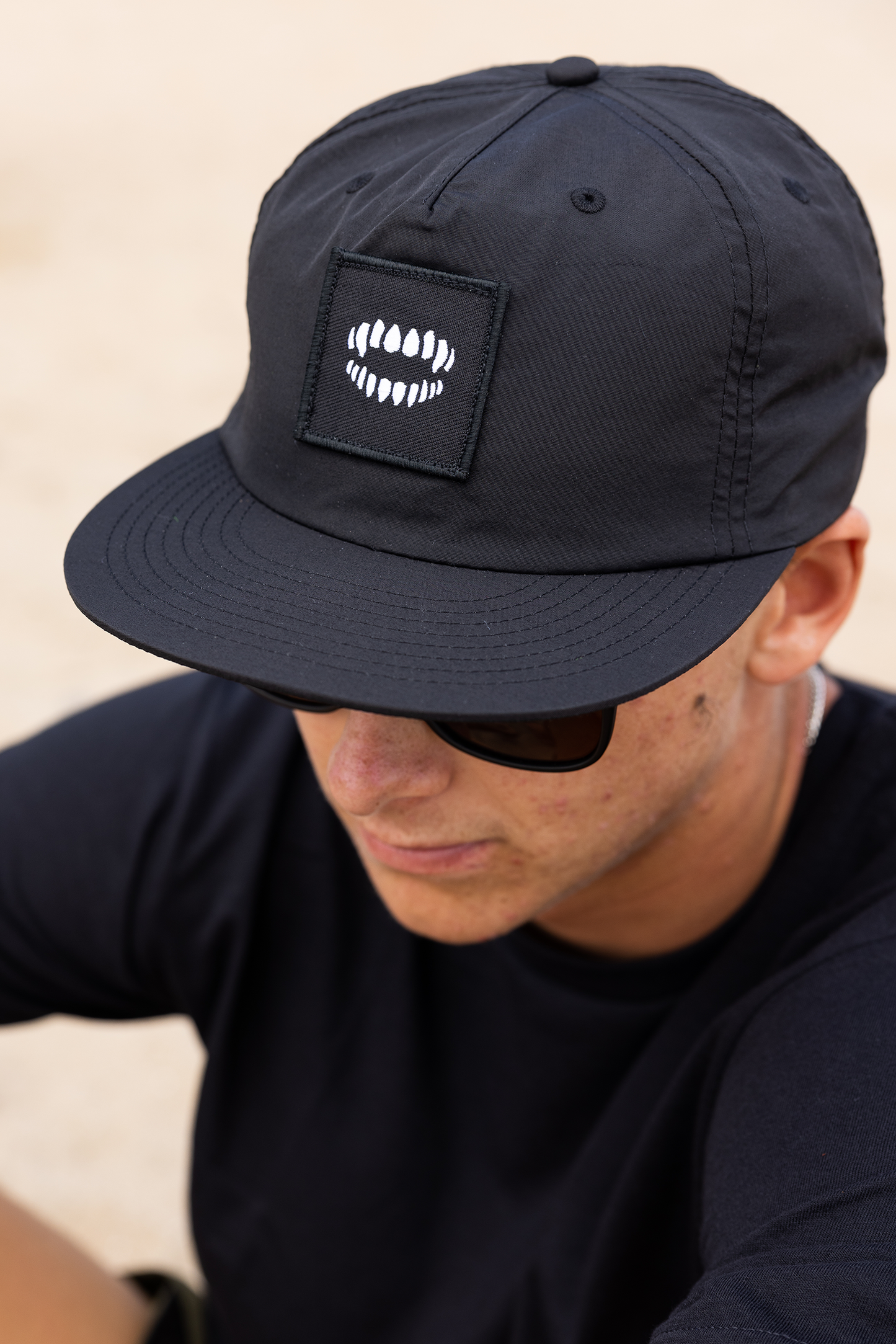 Chomp Surf Hat [Black]